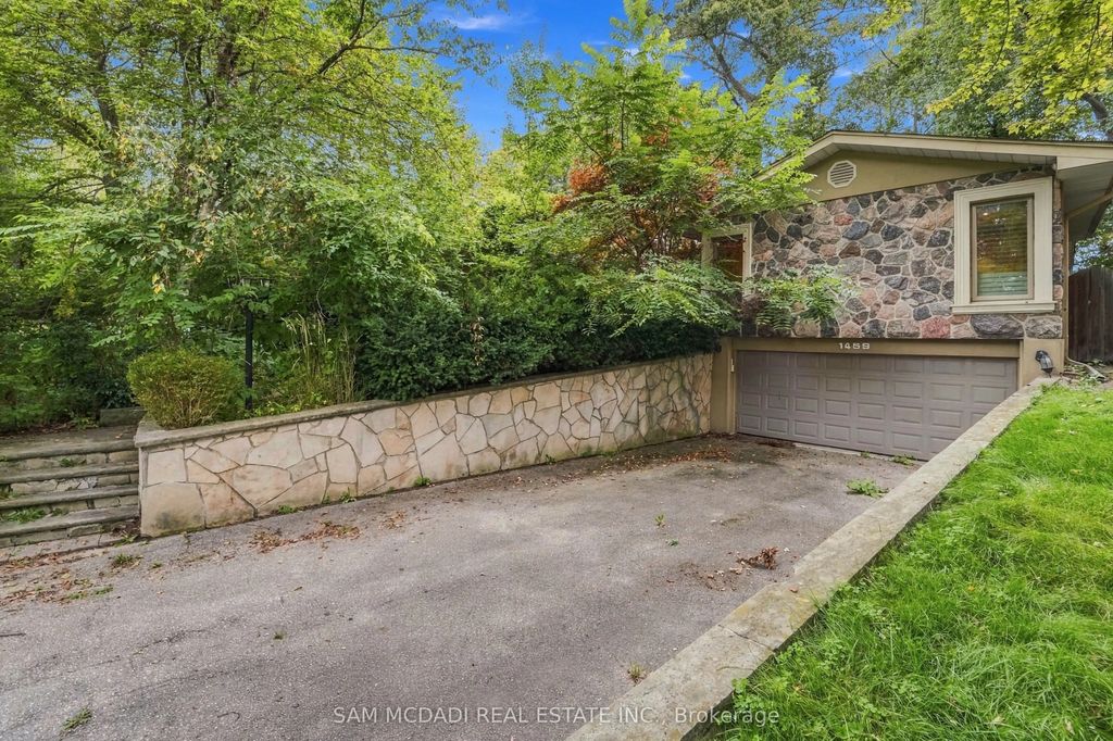 1459 Birchwood Drive, Mississauga