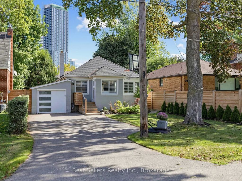 37 Wilmar Road, Toronto W08