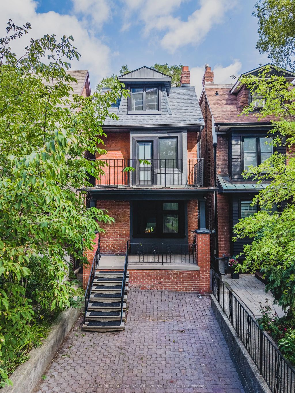 266 Glenlake Avenue, Toronto W02