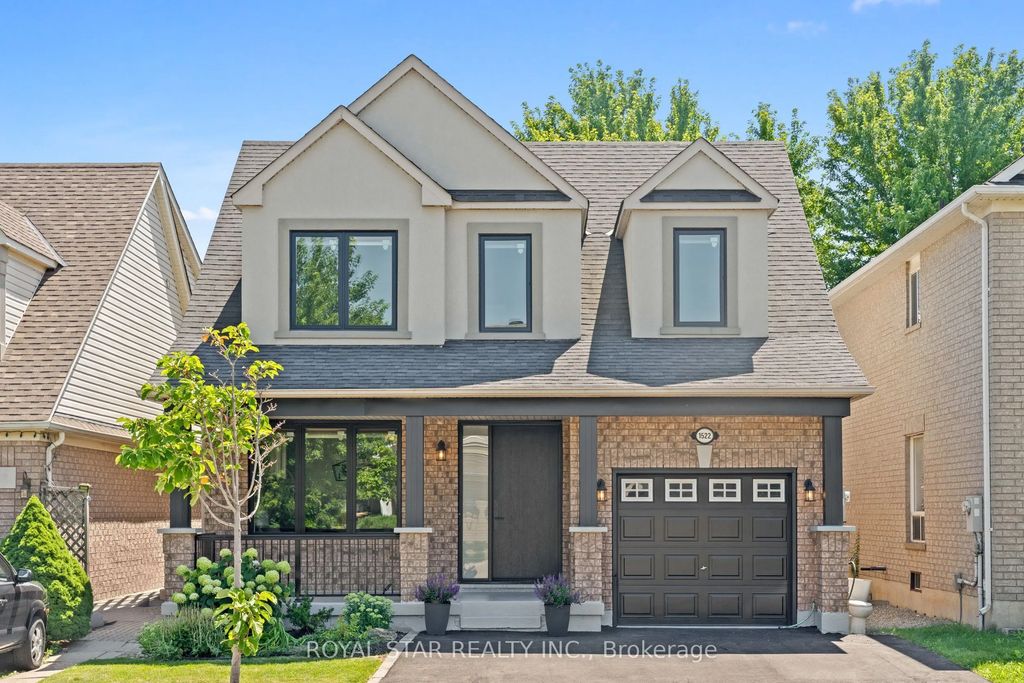 1522 Swann Crescent, Milton