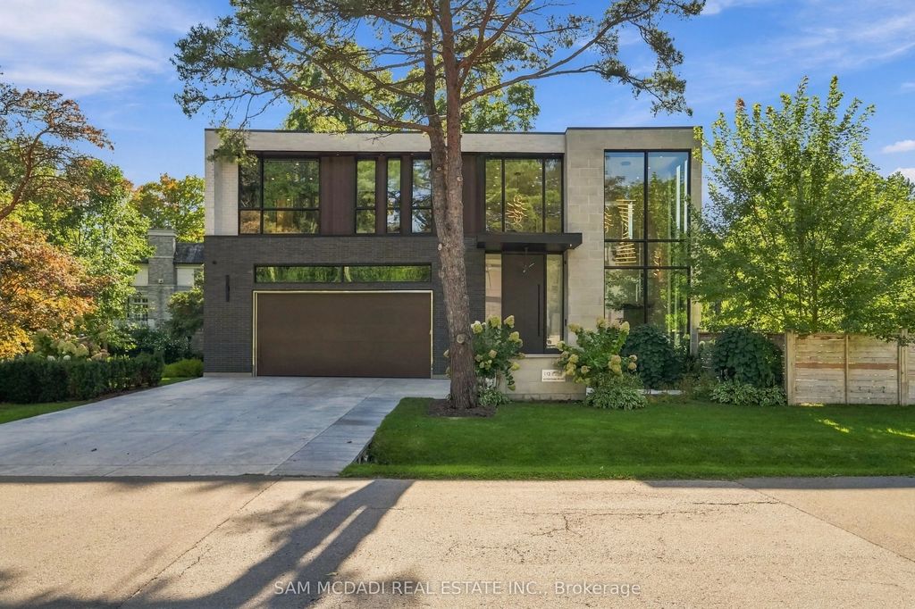112 Elton Park Road, Oakville