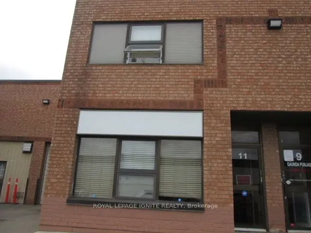 2131 Williams Parkway 11, Brampton