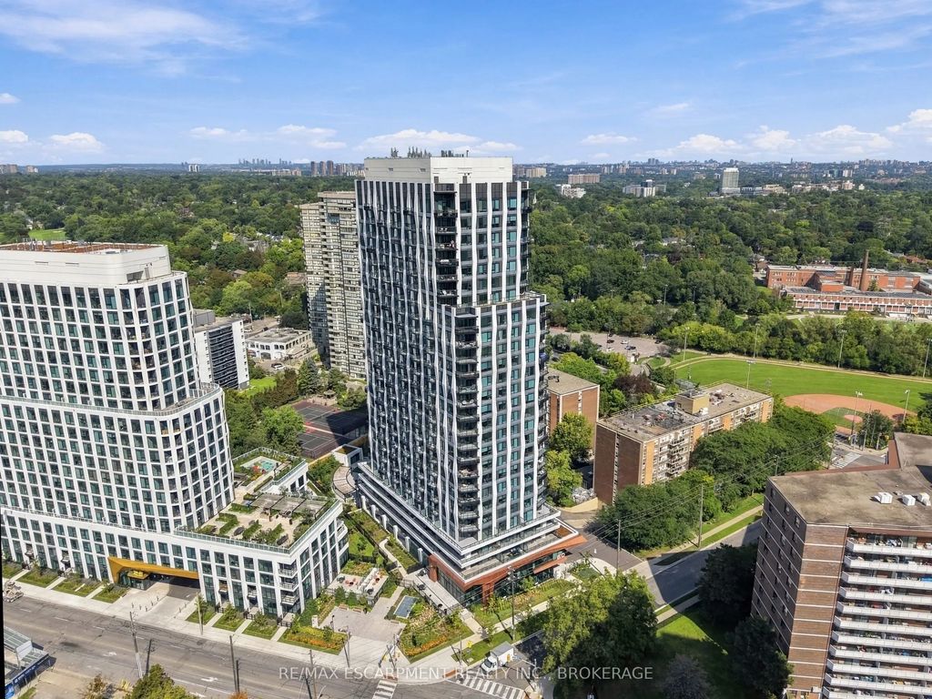 60 Central Park Road Way 2010, Toronto W08