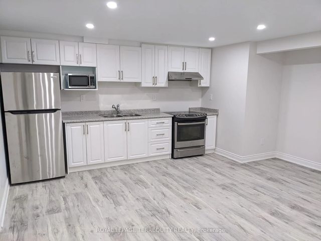 11 Stedford Crescent, Brampton