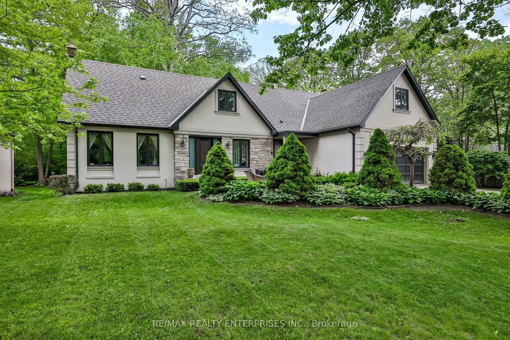208 Mineola Road W, Mississauga