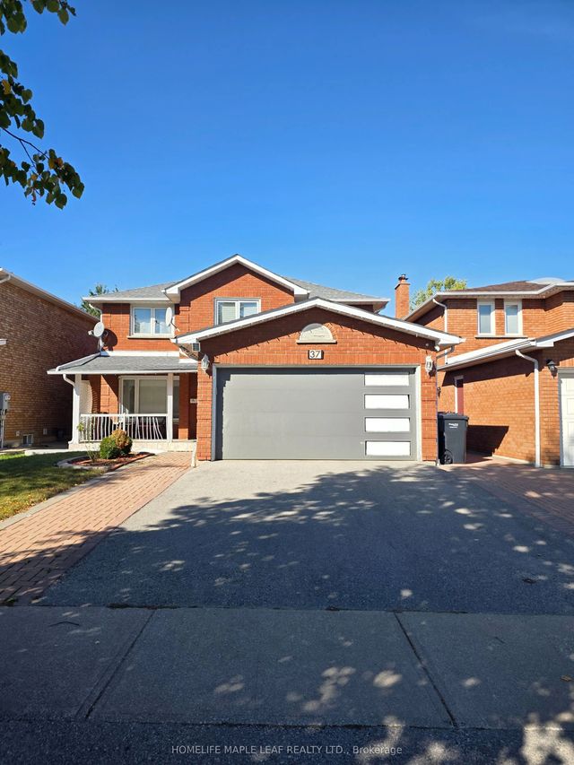 37 Coronation Circle, Brampton