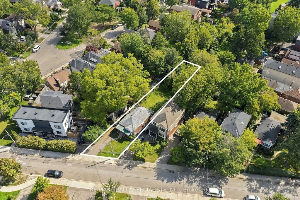93 Cavell Avenue, Toronto W06
