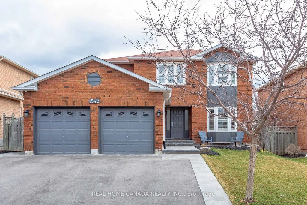 1542 Prince John Circle, Oakville