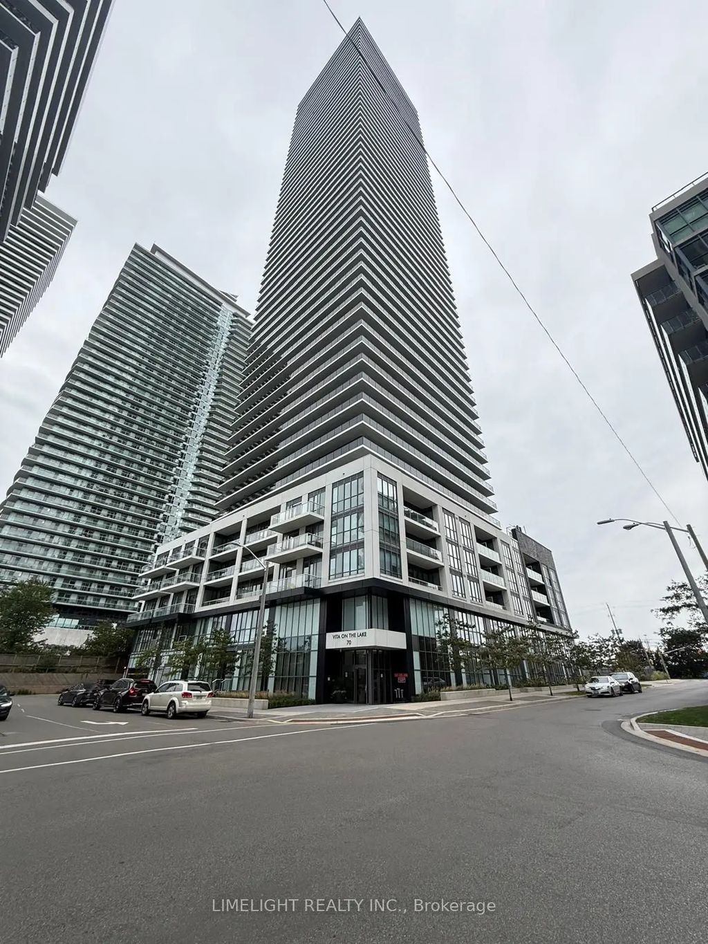 70 Annie Craig Drive 2009, Toronto W06