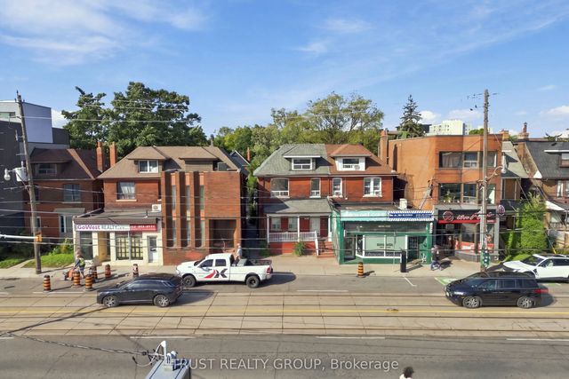 2279 Dundas Street W 2nd & 3rd Floor, Toronto W01