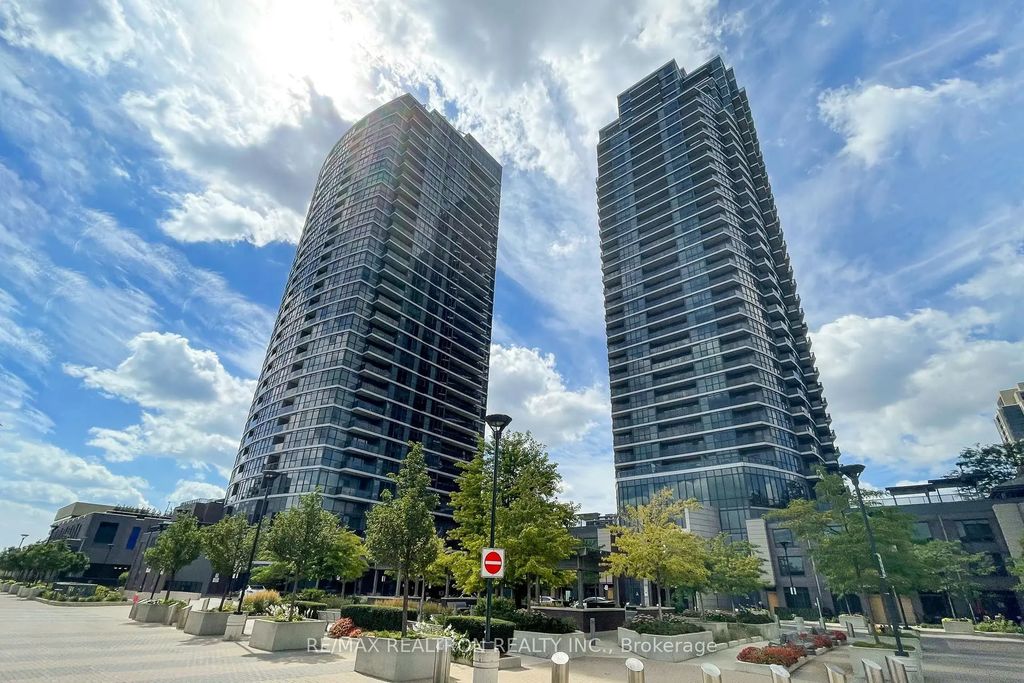 9 Valhalla Inn Road 1811, Toronto W08