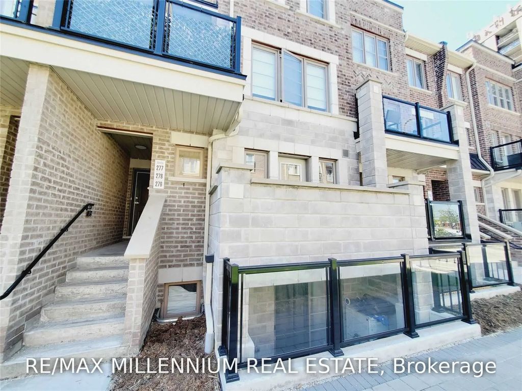 60 Parrotta Drive 279, Toronto W05