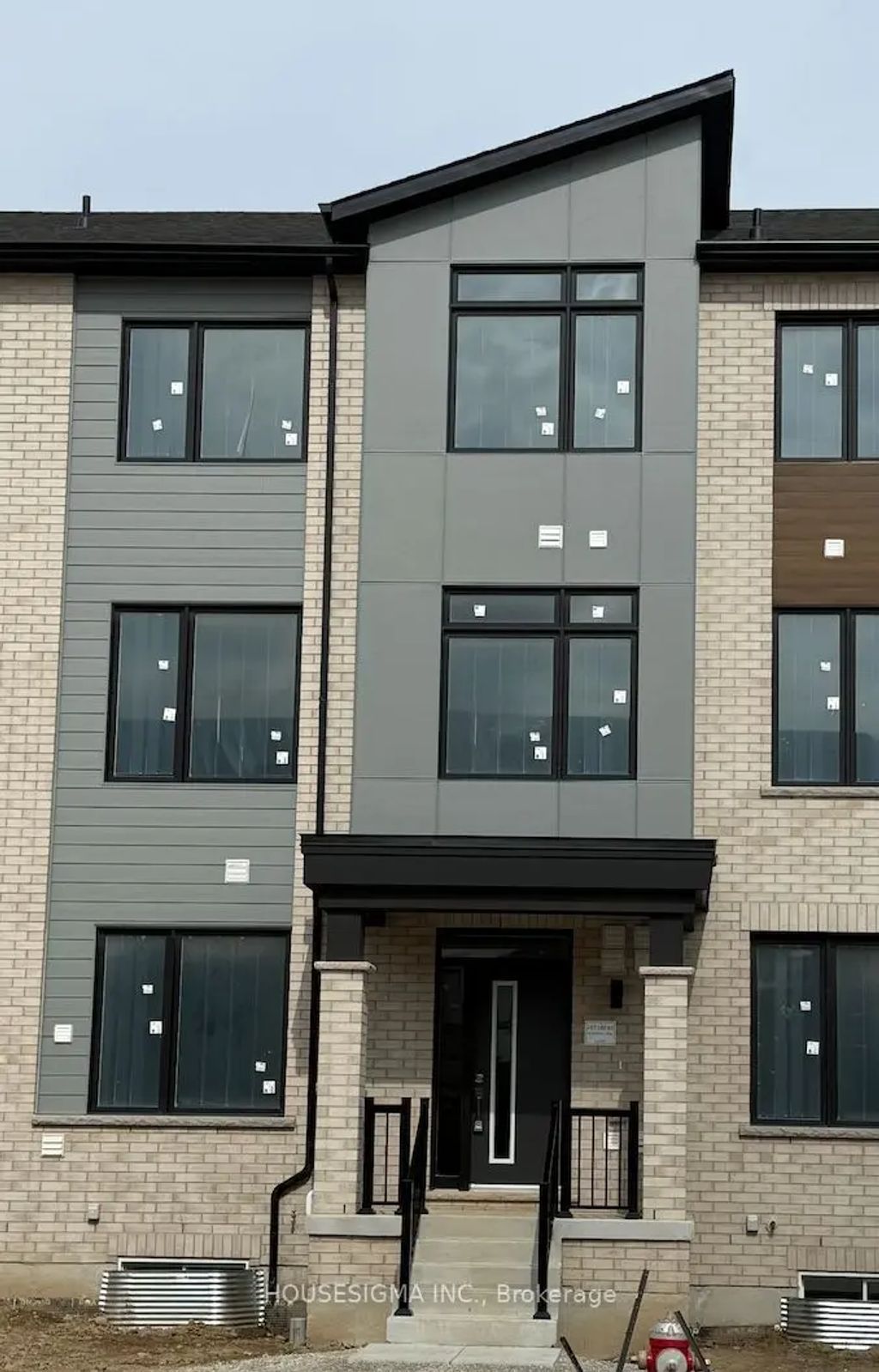 94 Fieldfare Road, Brampton