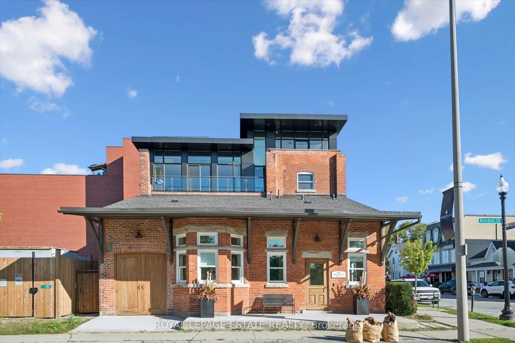 139 Thomas Street #1, Oakville