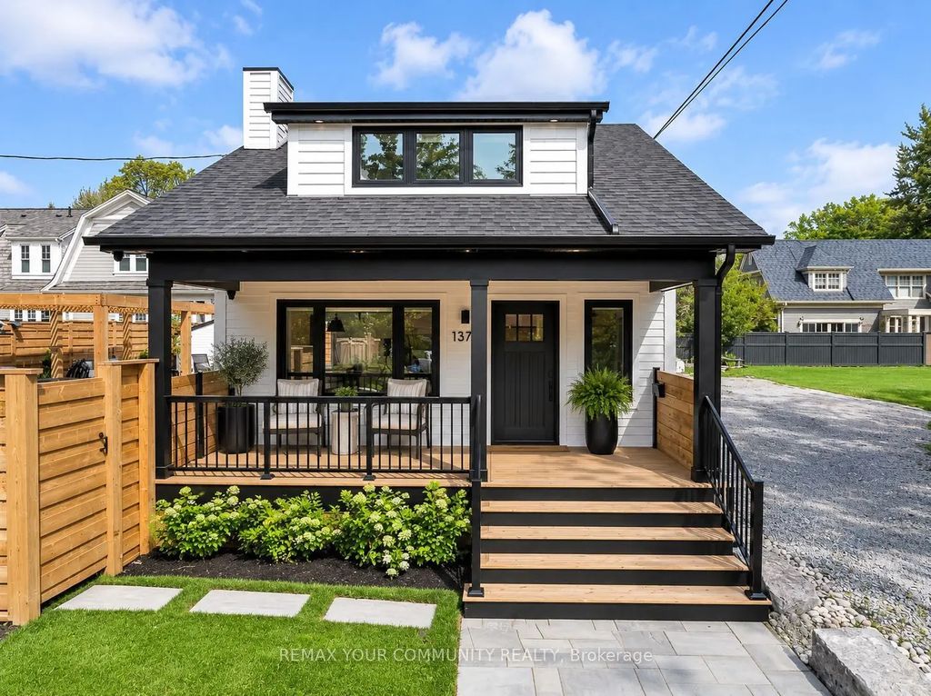 1379 Caroline Street, Burlington