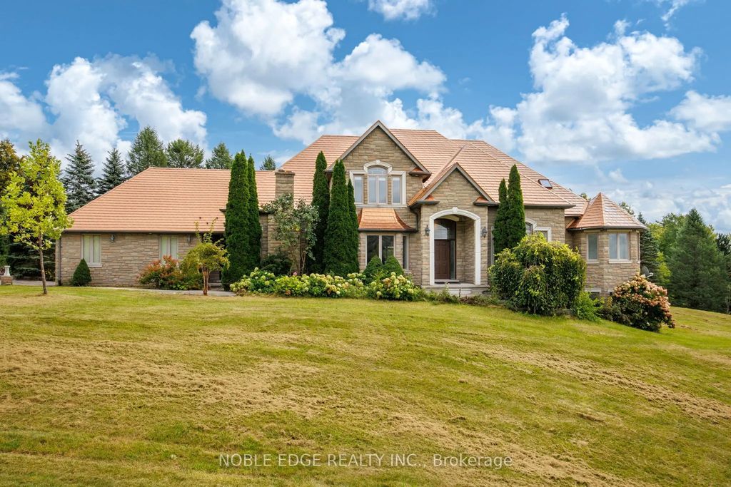 7 Walton Drive, Caledon