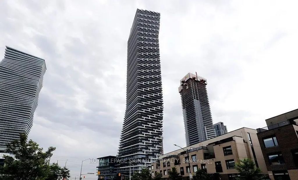 448 Burnhamthorpe Road W 3604, Mississauga
