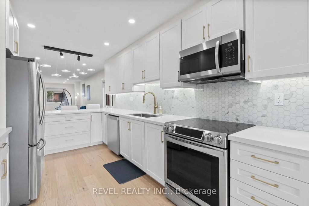 163 Northland Avenue, Toronto W03