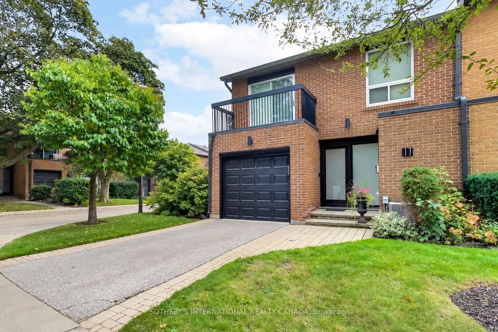 1397 Royal York Road 17, Toronto W08