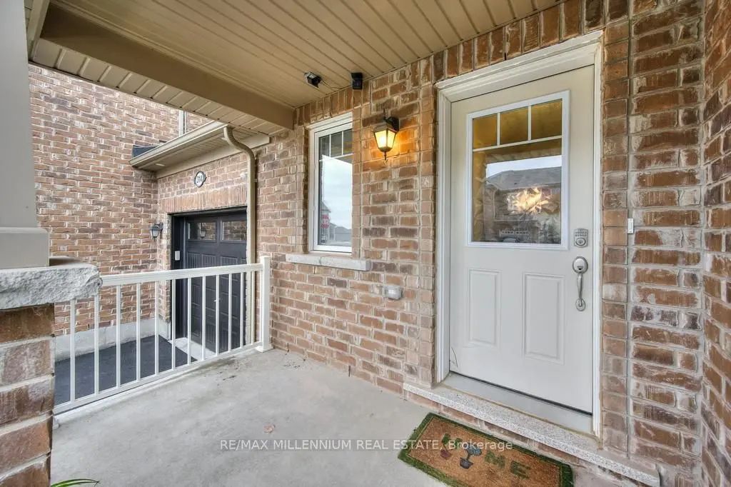 312 Gillett Point, Milton