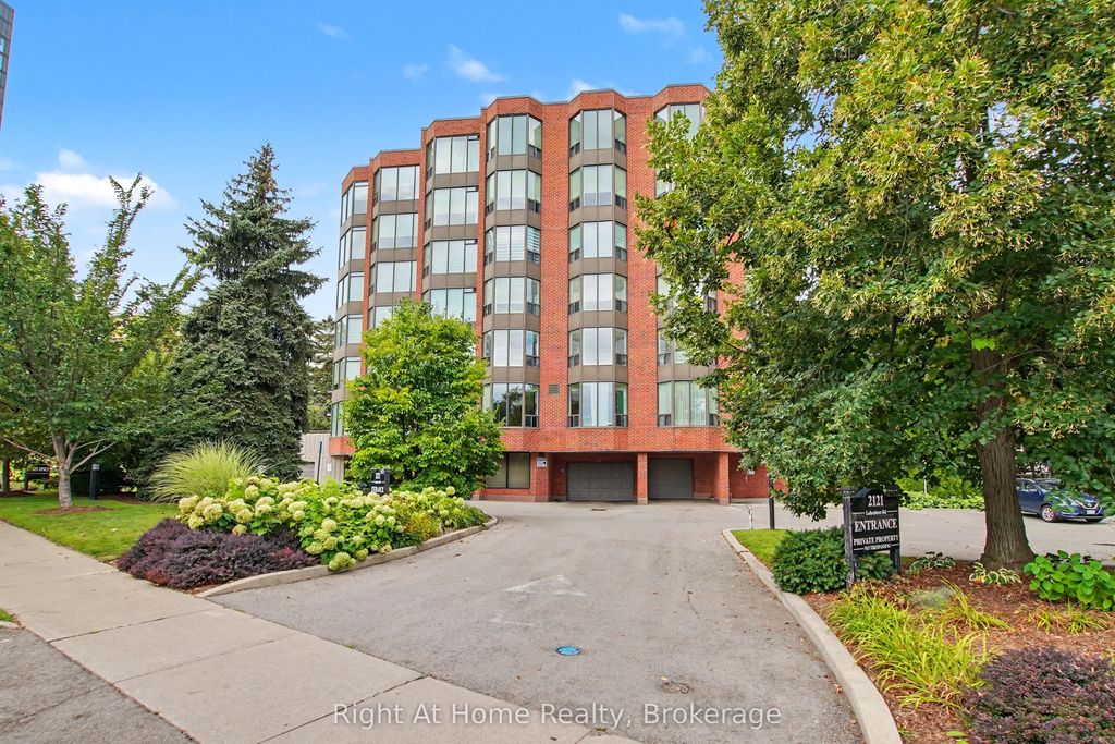 2121 Lakeshore Road 603, Burlington