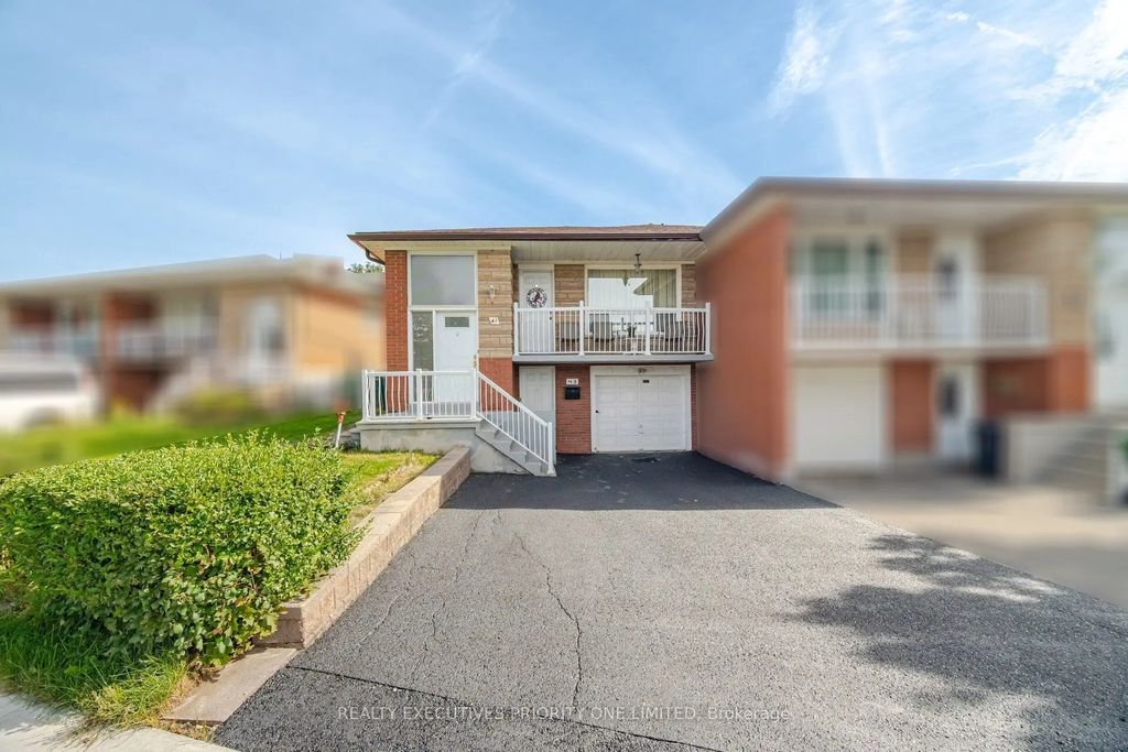 43 Elana Drive, Toronto W05
