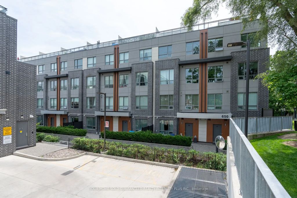 650 Atwater Avenue 21, Mississauga