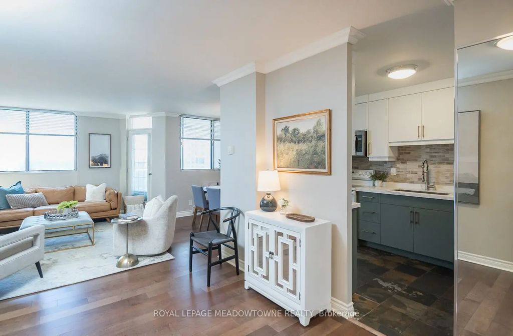 81 Millside Drive 704, Milton