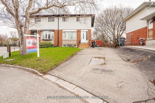 9 Mordon Court, Brampton
