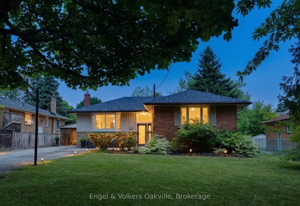 465 Fourth Line, Oakville