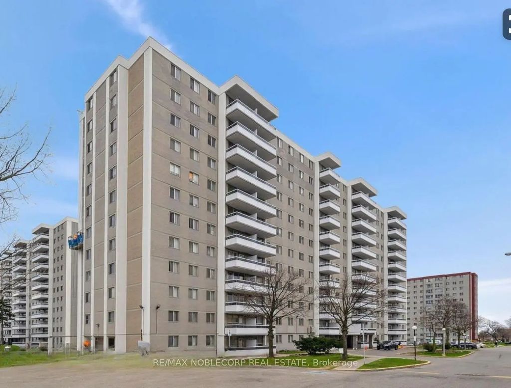 200 Lotherton Parkway 507, Toronto W04