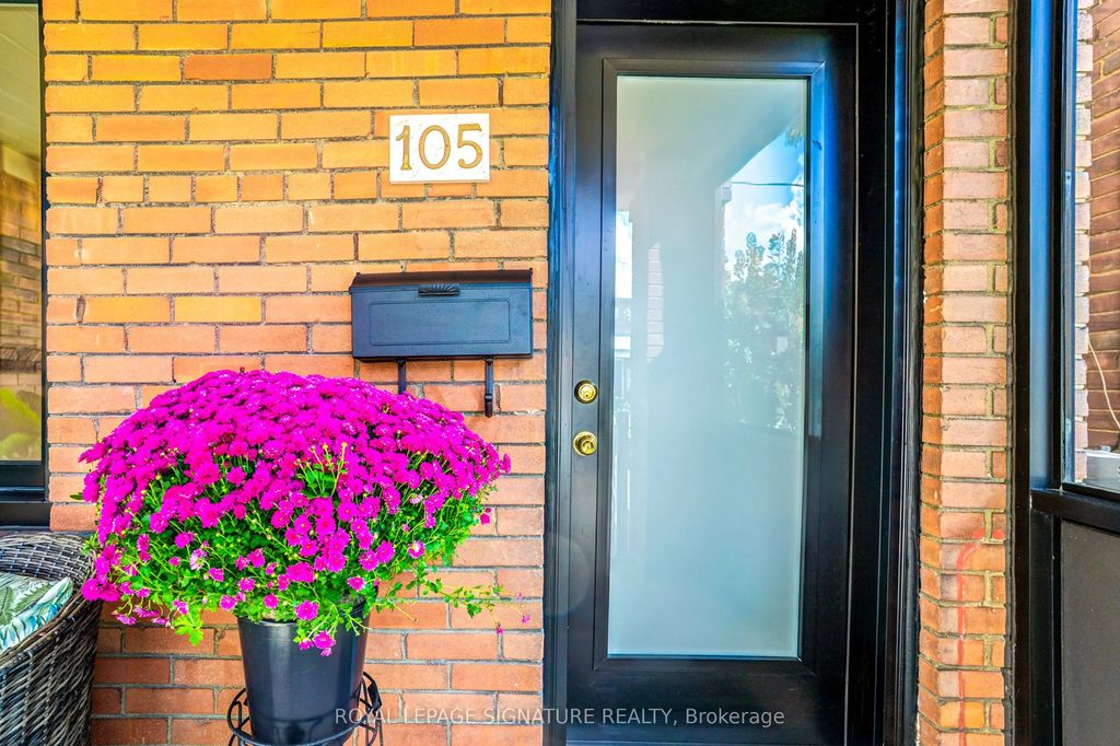 105 Earlscourt Avenue, Toronto W03