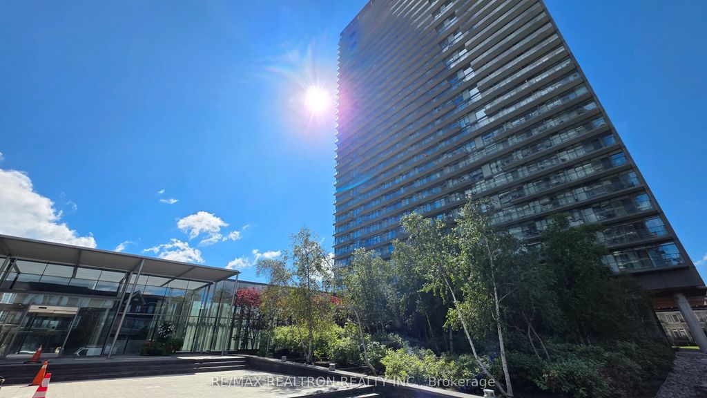 105 The Queensway Avenue 607, Toronto W01