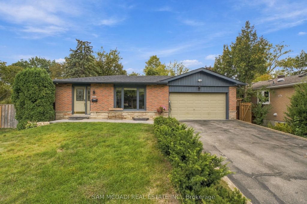2009 Delaney Drive, Mississauga