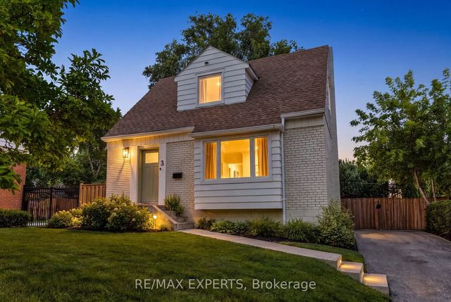 3 Greenacres Road, Toronto W04