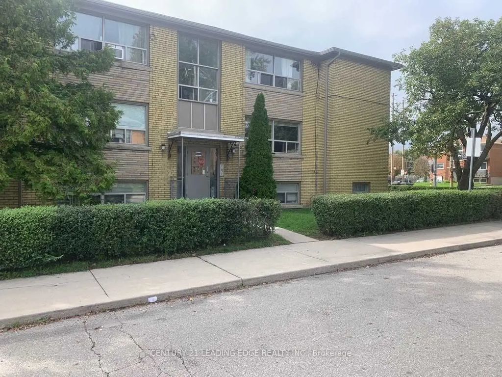 2719 Lake Shore Boulevard W 6, Toronto W06