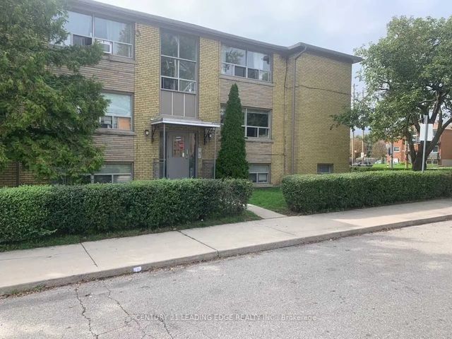 2719 Lake Shore Boulevard W 6, Toronto W06