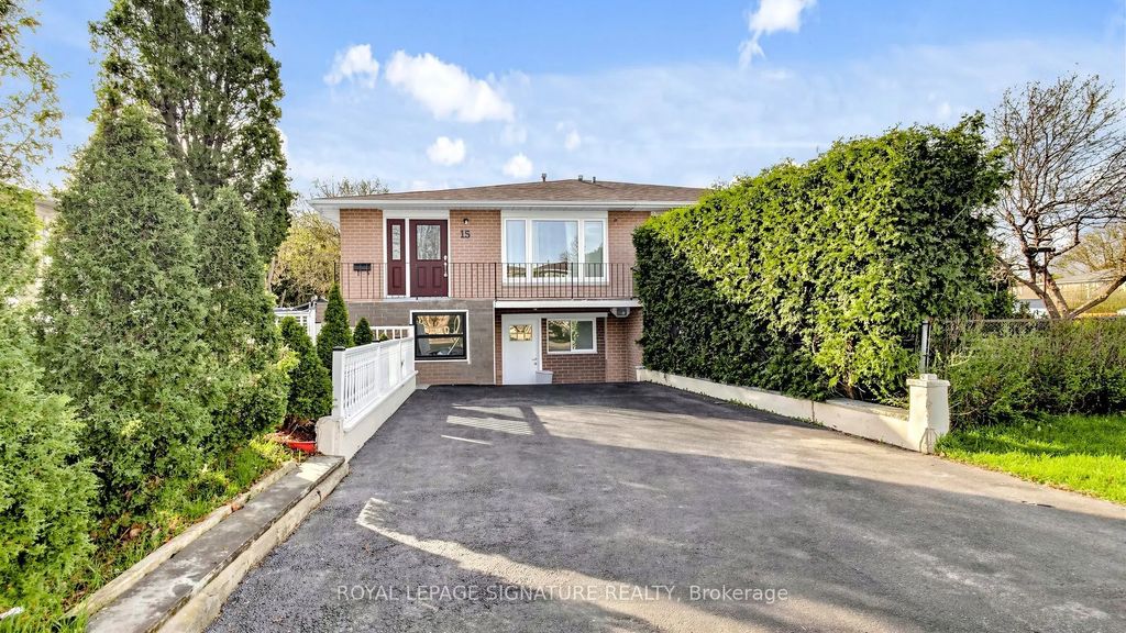 15 Gainsborough Road, Brampton