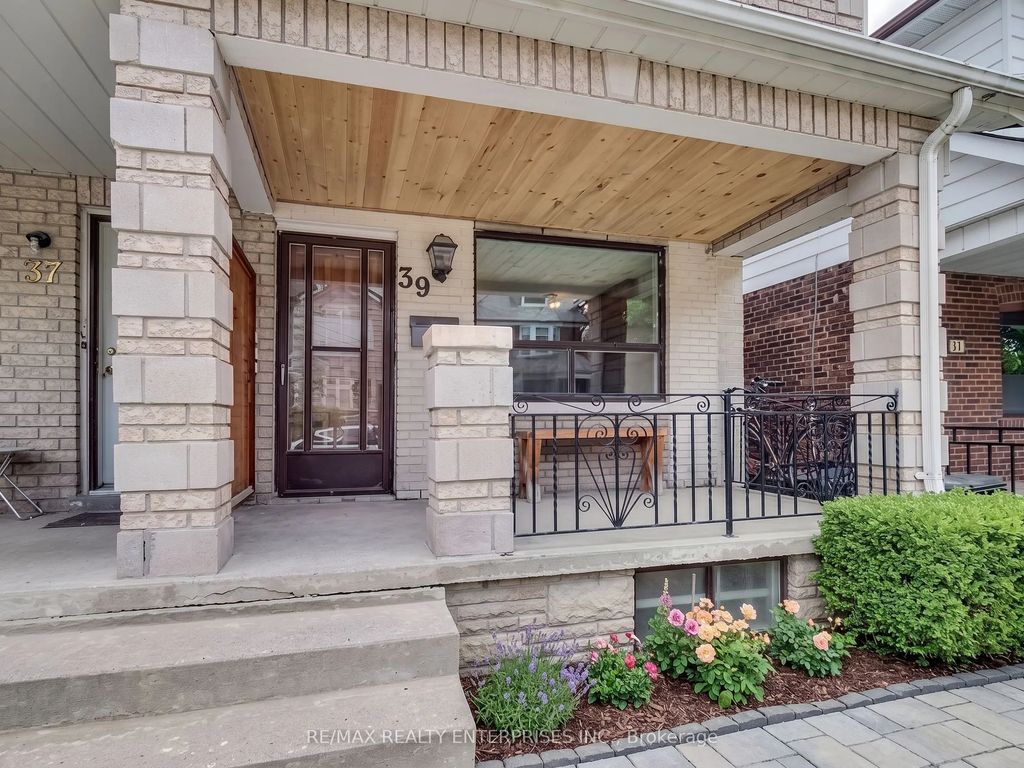 39 Pendrith Street, Toronto W02