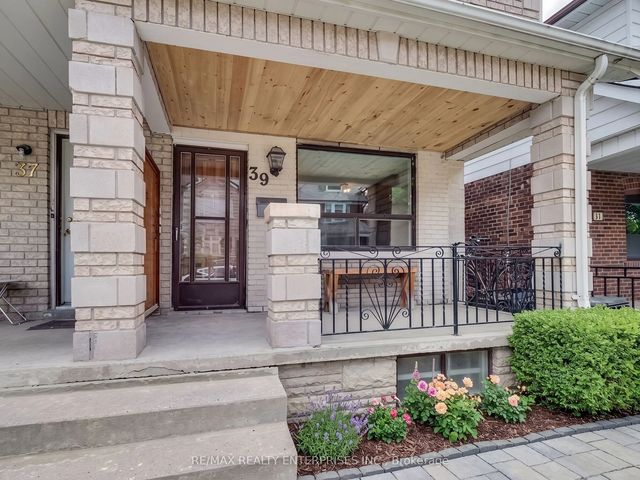 39 Pendrith Street, Toronto W02