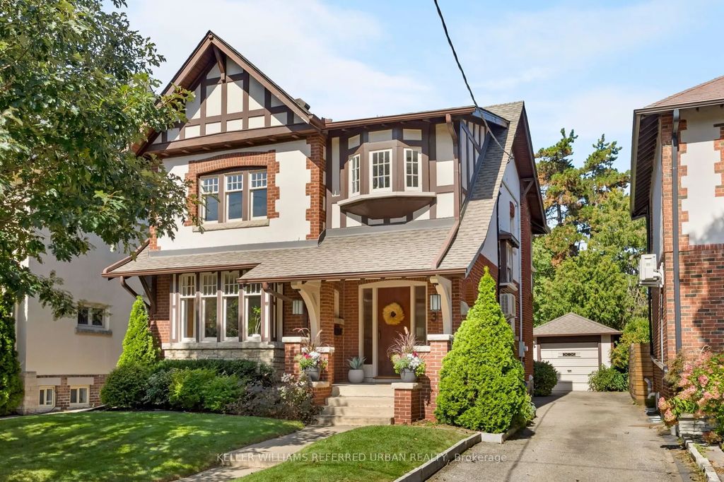 30 Baby Point Road, Toronto W02