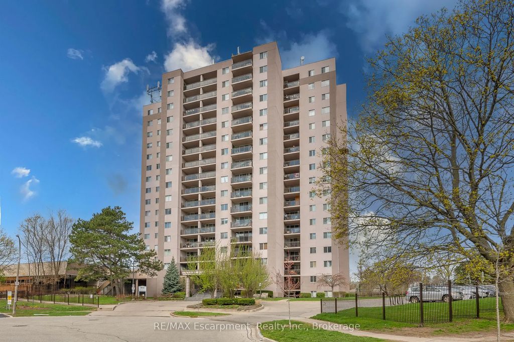 975 Warwick Court 310, Burlington