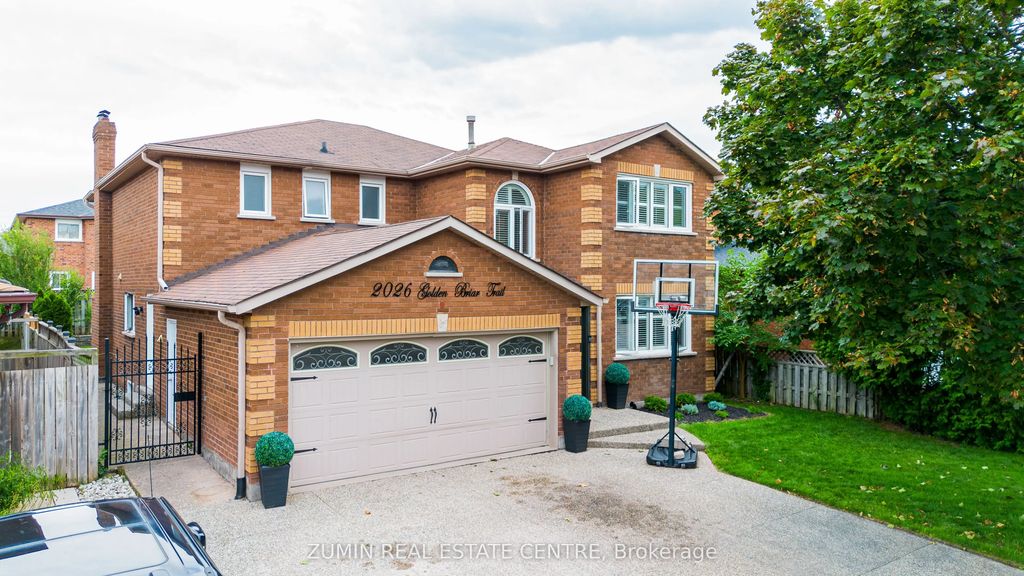 2026 Golden Briar Trail, Oakville