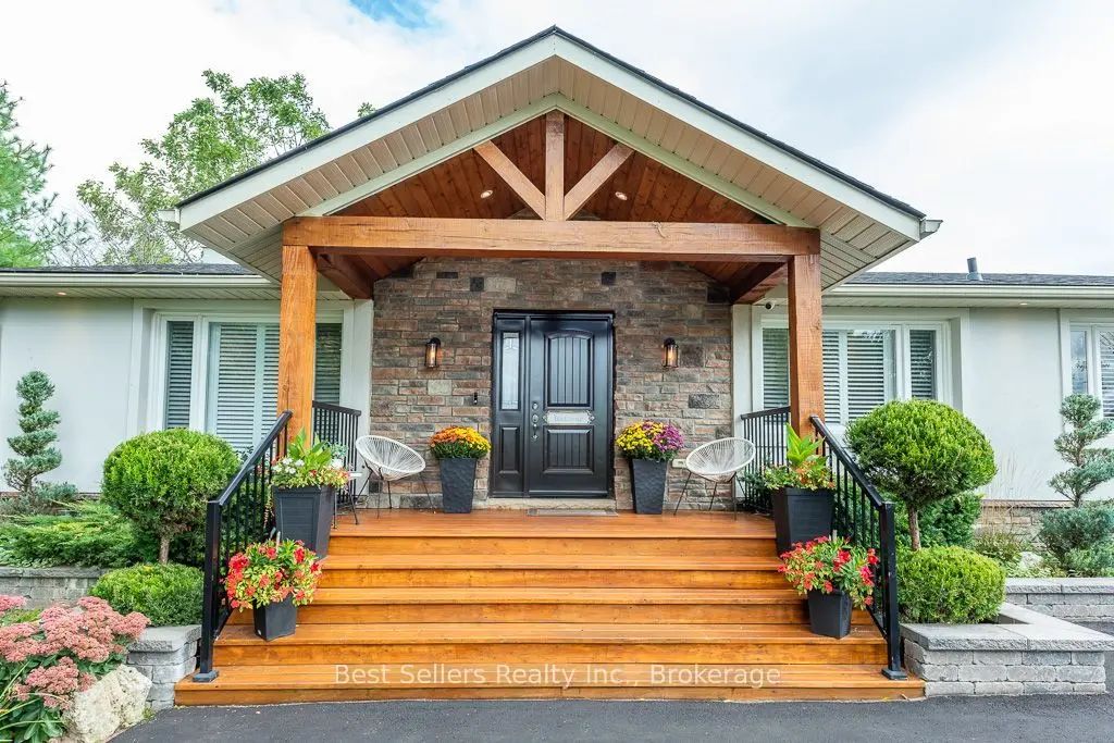 7407 Milburough Line E, Milton