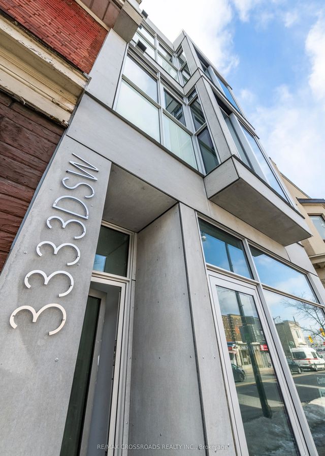 3333 Dundas Street W 3a, Toronto W02