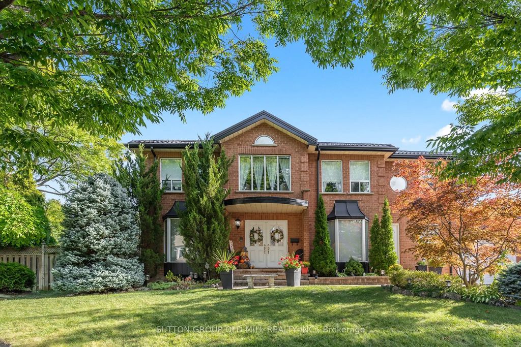 152 Glenn Hawthorne Boulevard, Mississauga