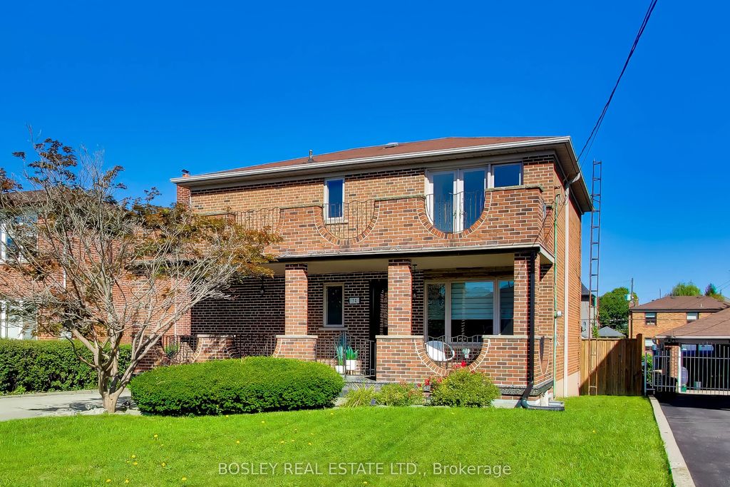 74 Raven Road, Toronto W04