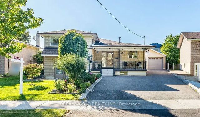 58 Candlewood Crescent, Toronto W05