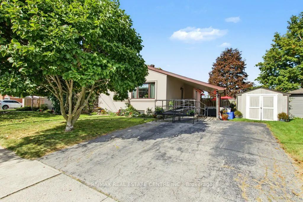 15 Norton Crescent, Halton Hills
