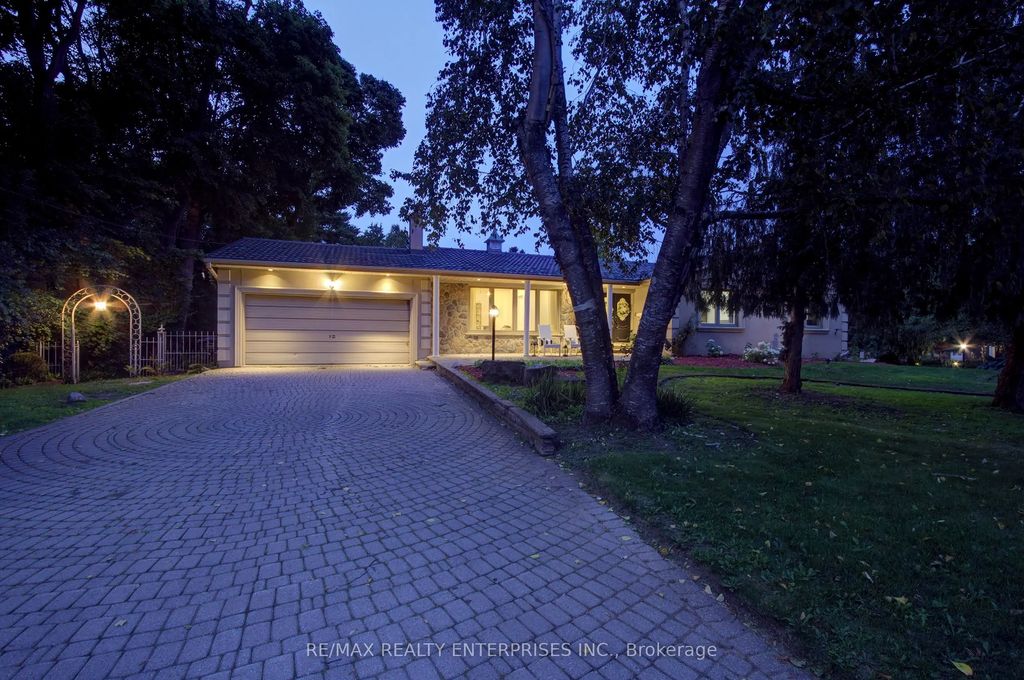 551 Cochise Crescent, Mississauga